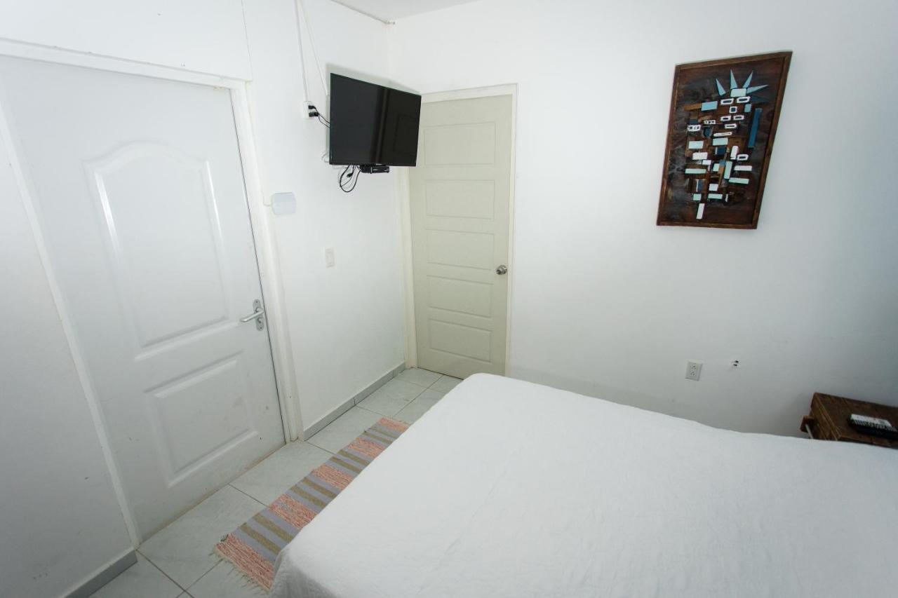 Westpunt Beach Apartments Willemstad Exterior photo